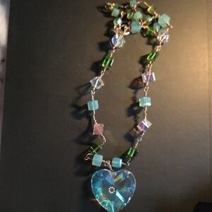 Elegant Blue Heart Pendant Necklace